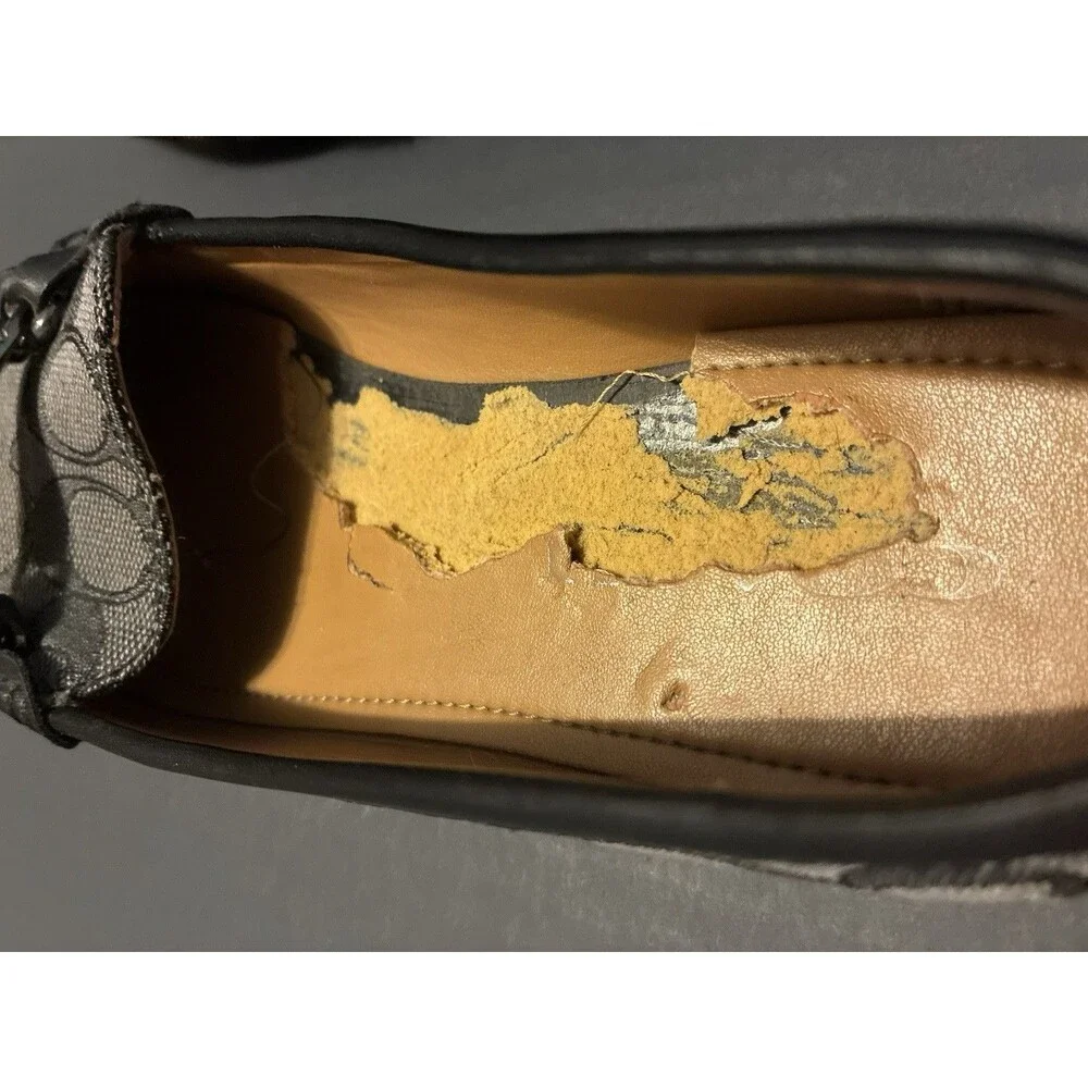 Coach Olive Signature Logo Loafers Women’s Size 6B Black Gray Slip On Flats